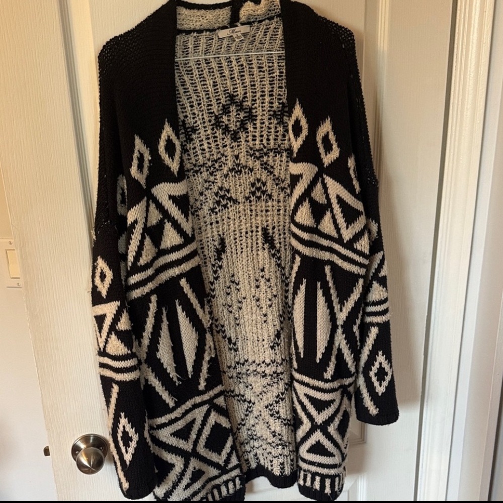Mavi Black and White Geometric Cardigan
